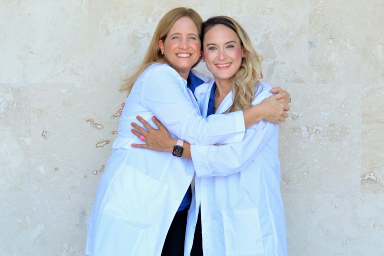 b8e86afc59334c1fa0ad9443ae8e64f4