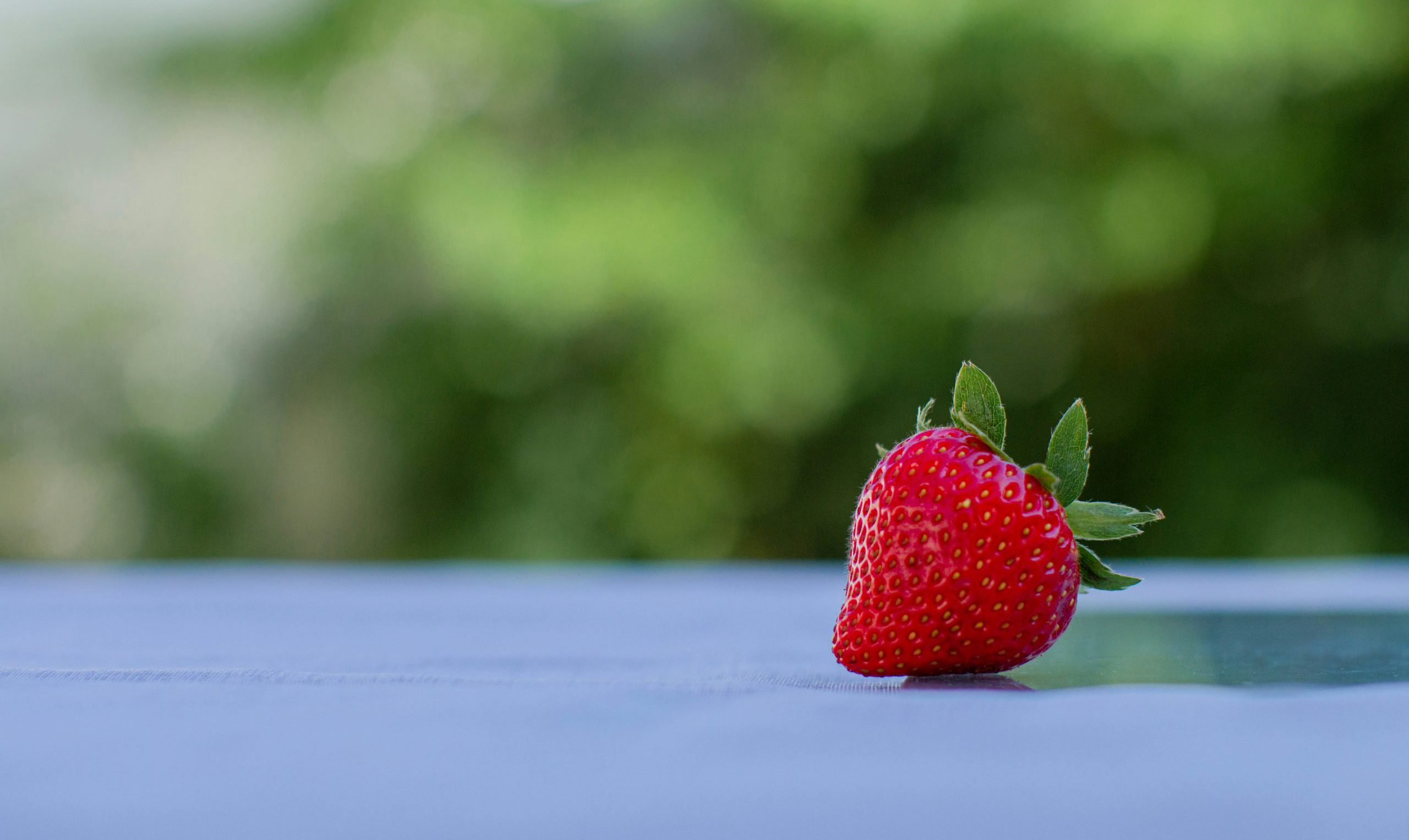 emmanuel-phaeton-Q7zmoweTjqc-unsplash